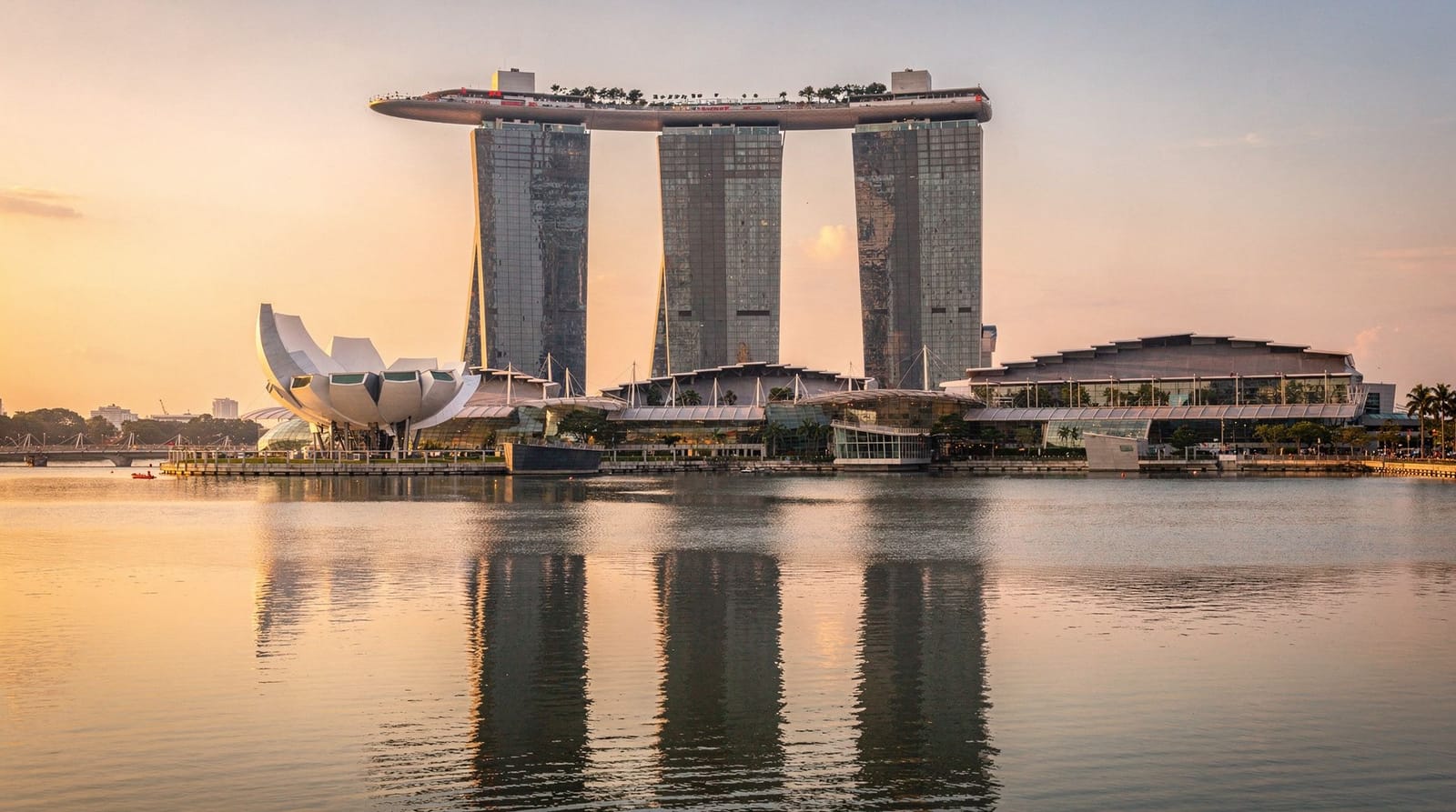 Marina Bay Sands SkyPark honest review — observation deck worth it? (2026) — Honest review of the MBS SkyPark observation deck: real views, best time, price 